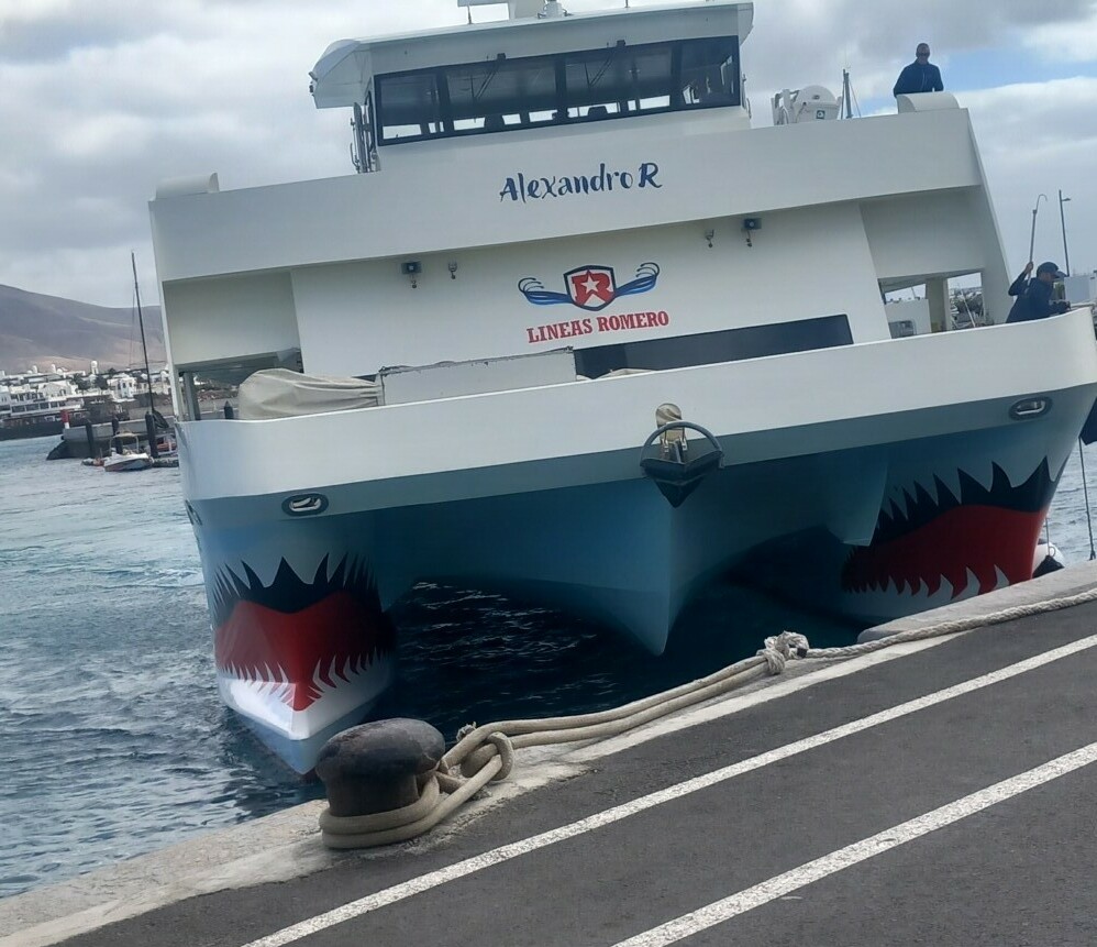lanzarote to fuerteventura ferry