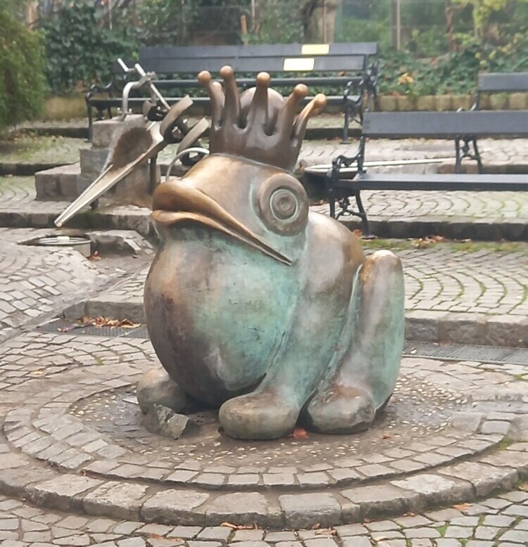 King Frog at Vienna Zoo Austria